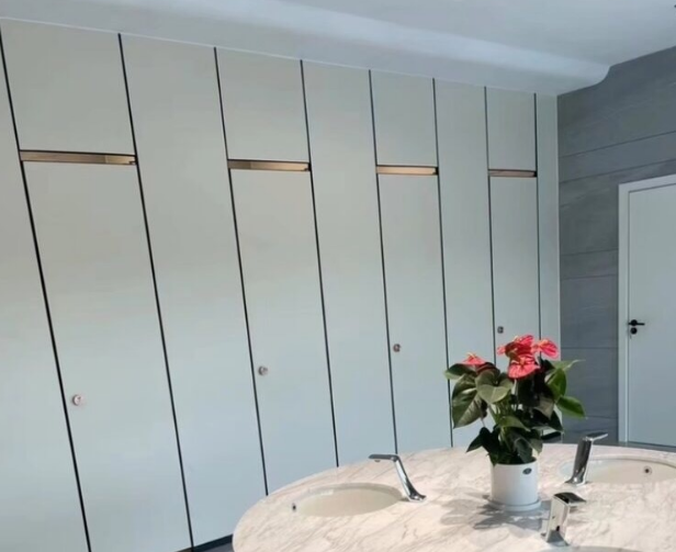 嘉兴公共卫生间隔断厂家电话